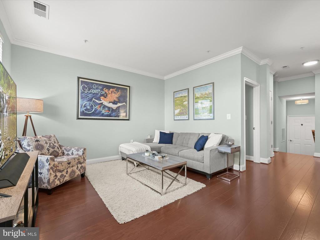 7658 MAPLE LAWN BOULEVARD Unit: 29