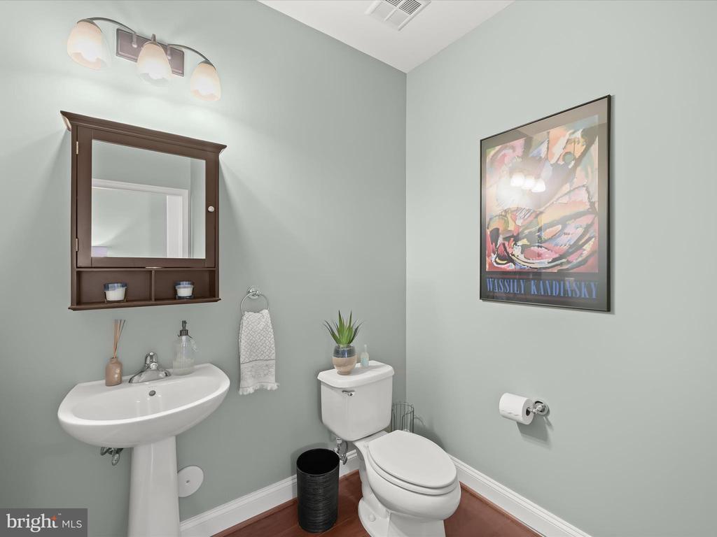 7658 MAPLE LAWN BOULEVARD Unit: 29
