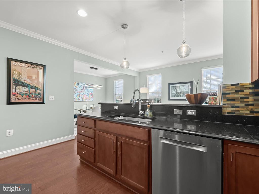 7658 MAPLE LAWN BOULEVARD Unit: 29