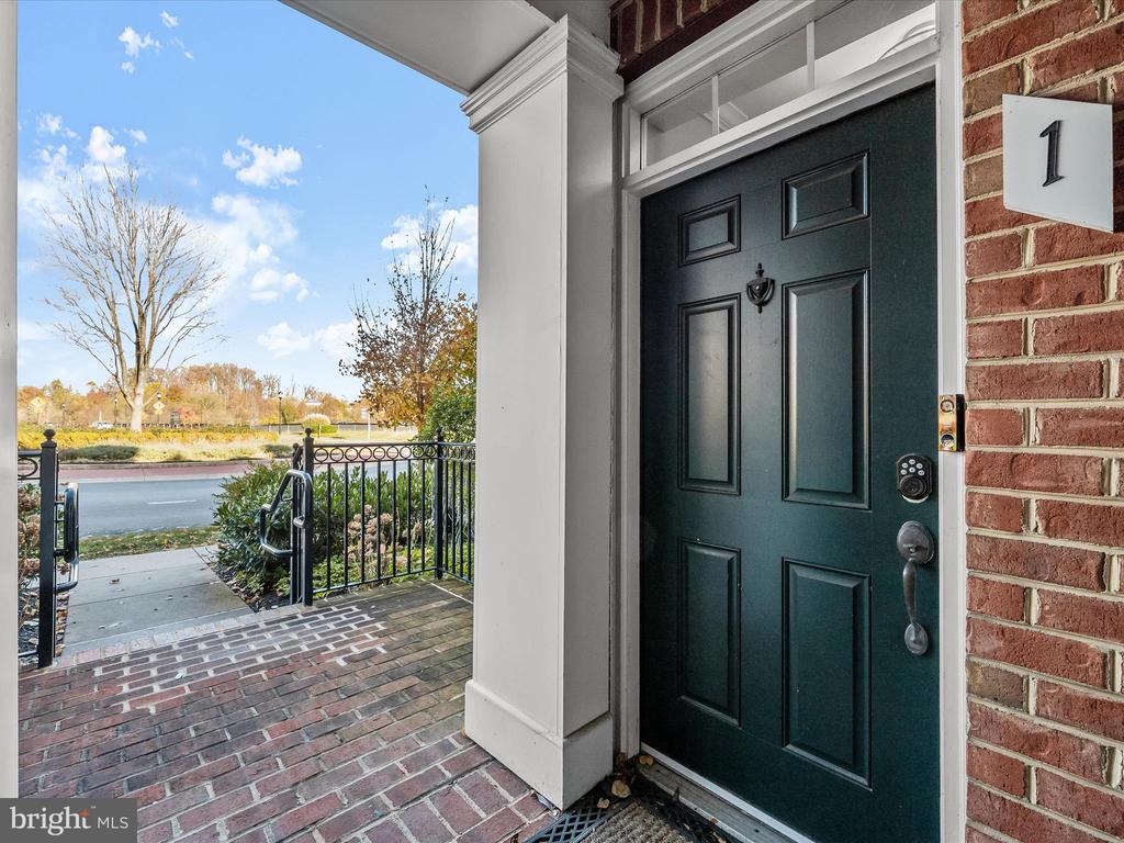 7658 MAPLE LAWN BOULEVARD Unit: 29