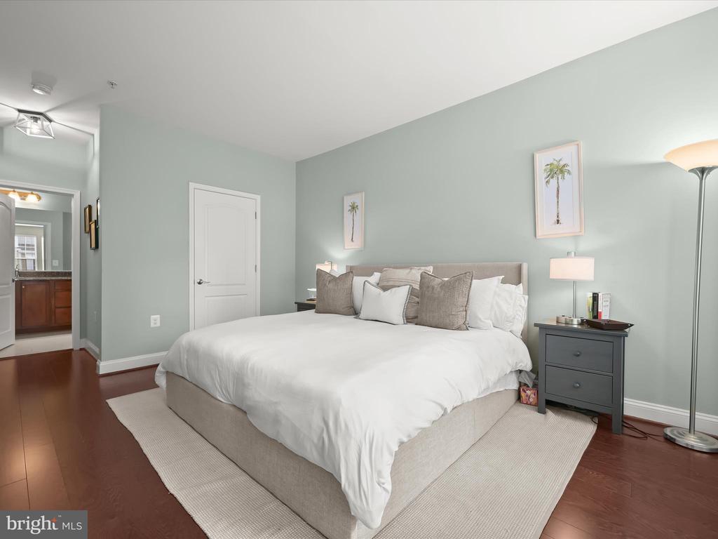 7658 MAPLE LAWN BOULEVARD Unit: 29