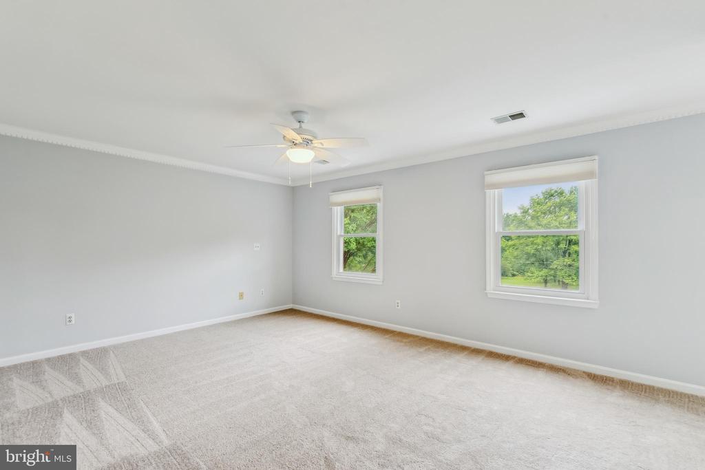 5412 HARRIS FARM LANE