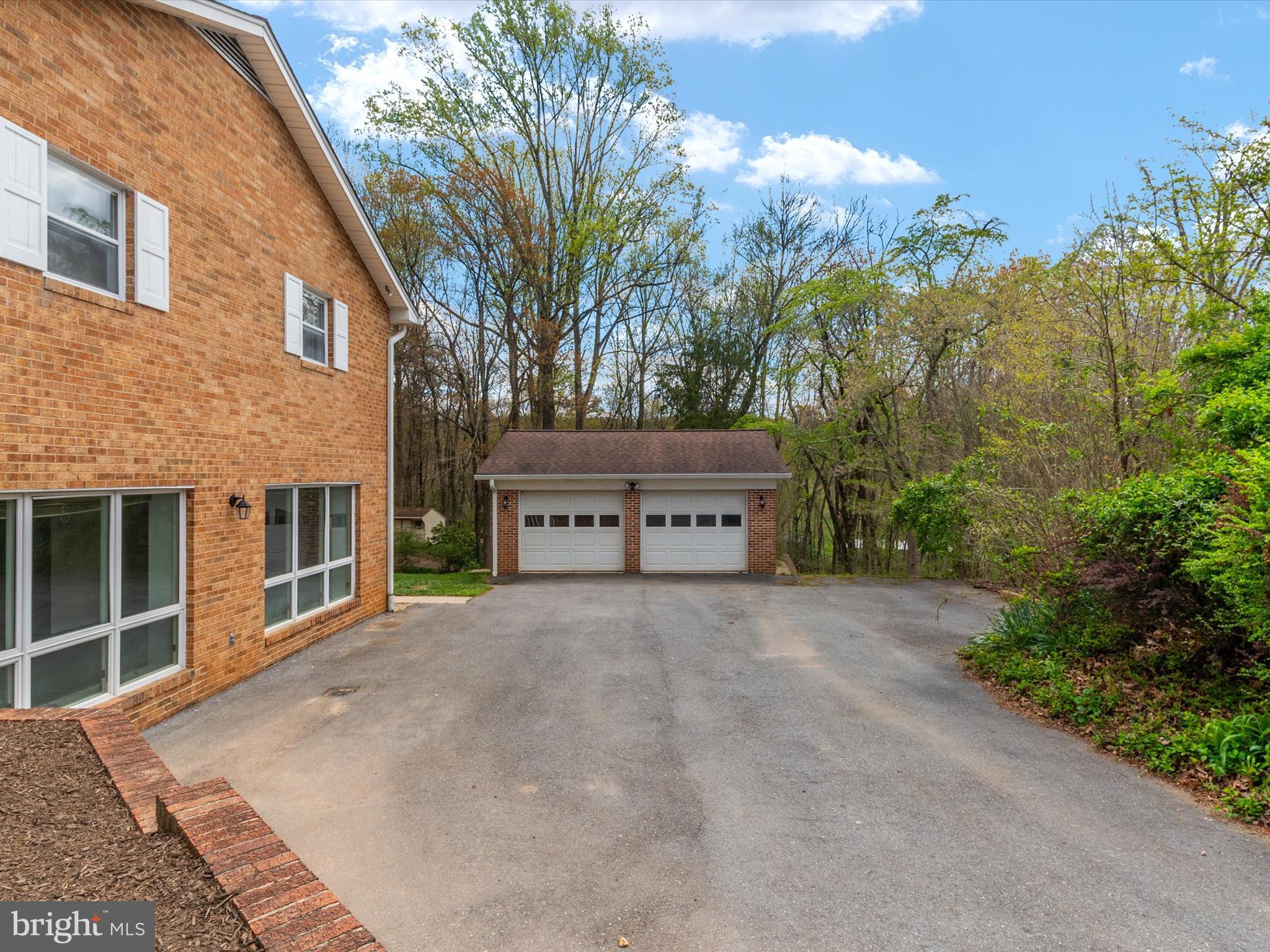 5345 GREEN BRIDGE ROAD