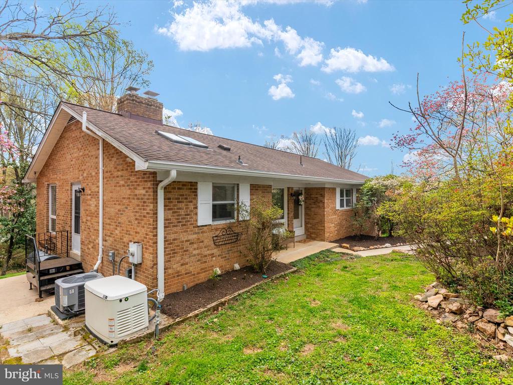 5345 GREEN BRIDGE ROAD