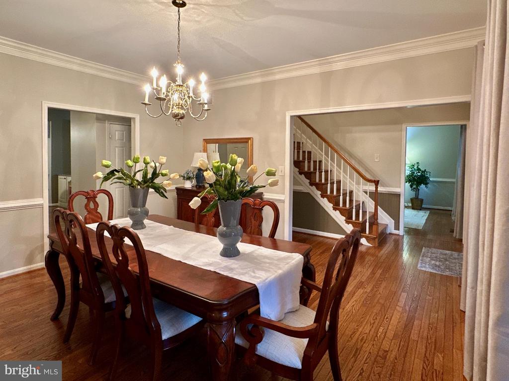 3308 ROYAL OAK COURT