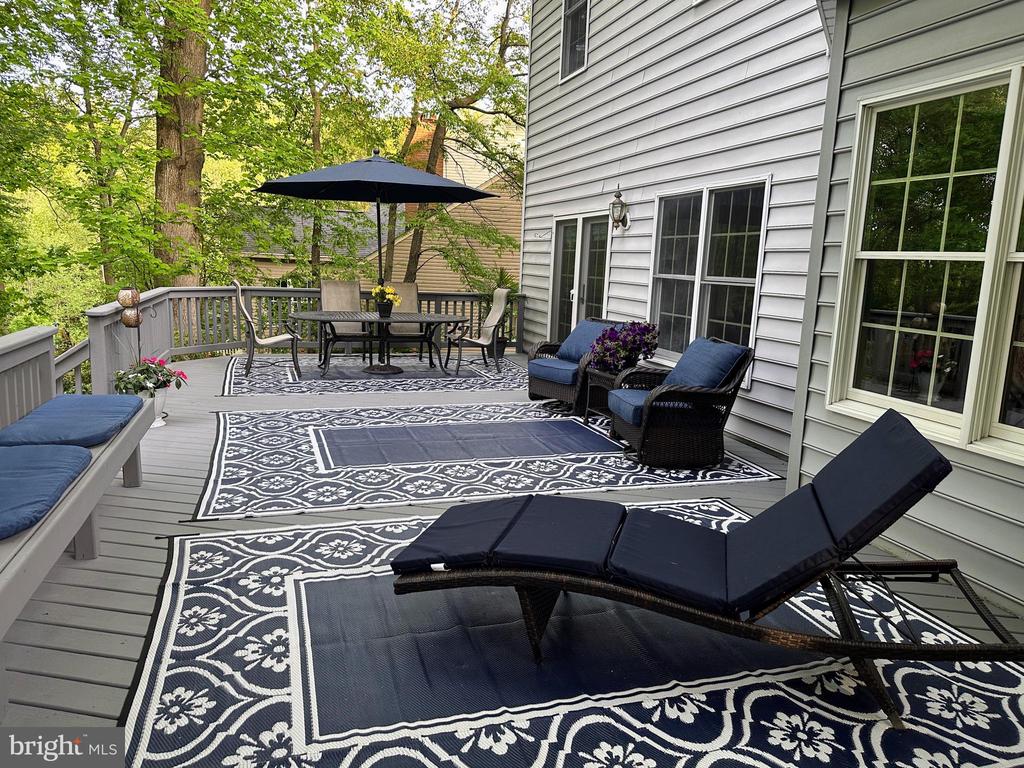 3308 ROYAL OAK COURT