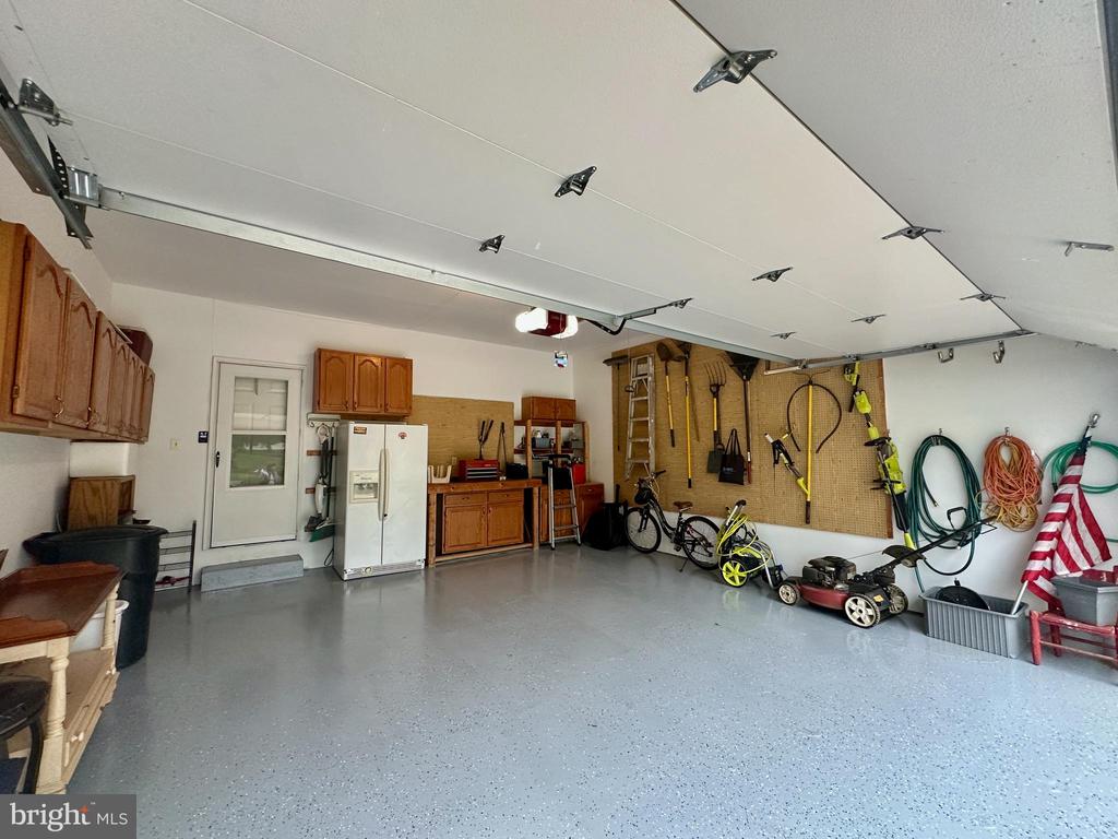 3308 ROYAL OAK COURT