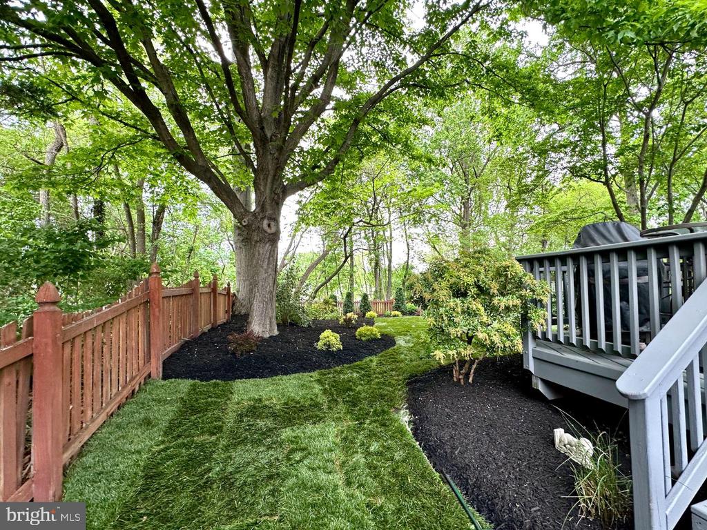 3308 ROYAL OAK COURT