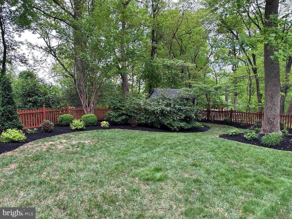 3308 ROYAL OAK COURT