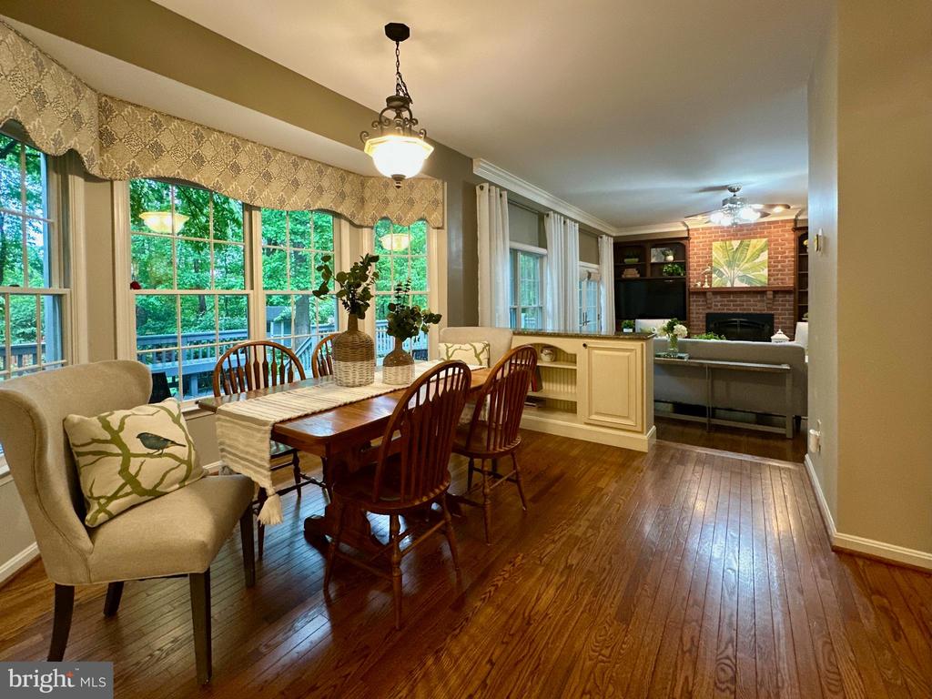 3308 ROYAL OAK COURT