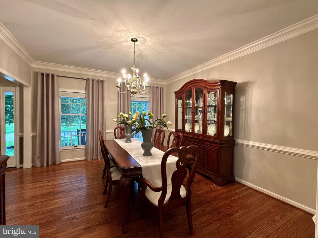 3308 ROYAL OAK COURT