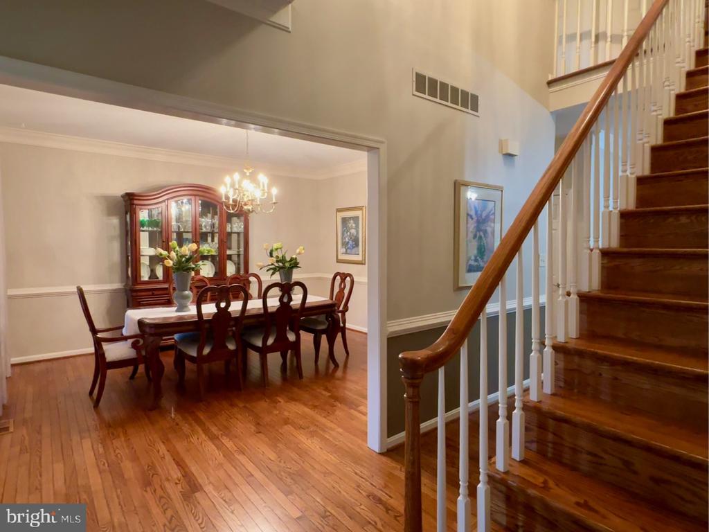 3308 ROYAL OAK COURT