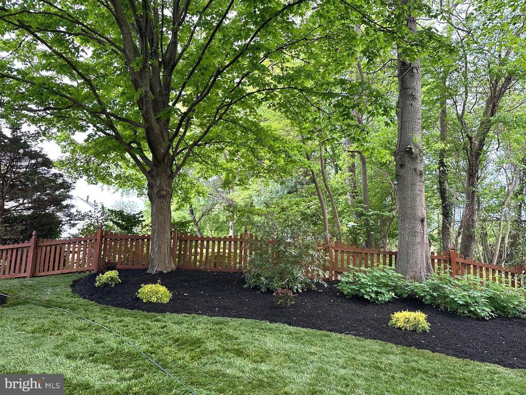 3308 ROYAL OAK COURT