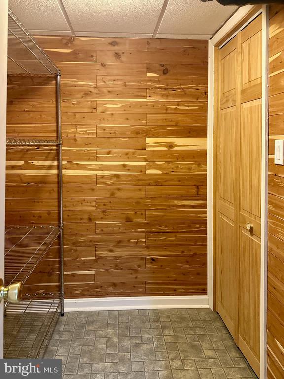 3308 ROYAL OAK COURT