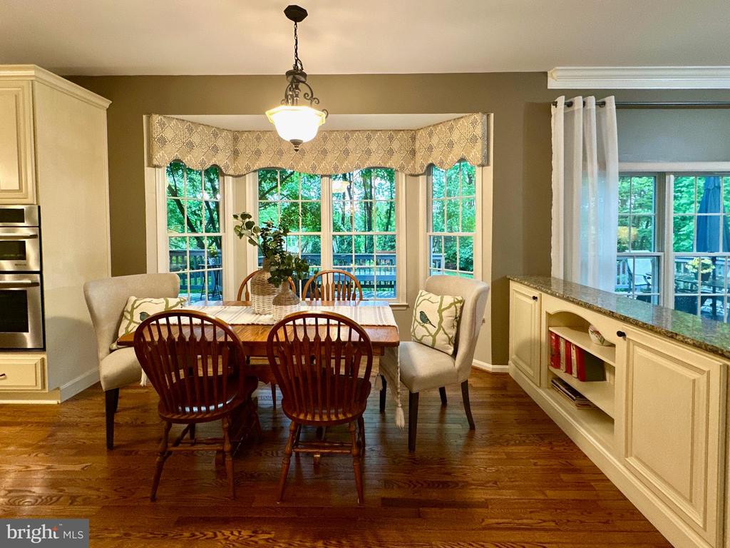 3308 ROYAL OAK COURT