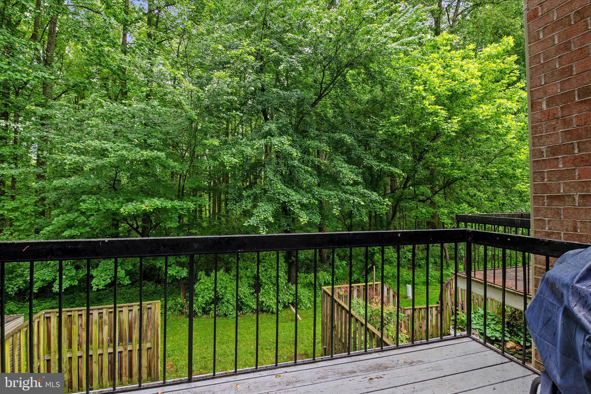 11927 NEW COUNTRY LANE