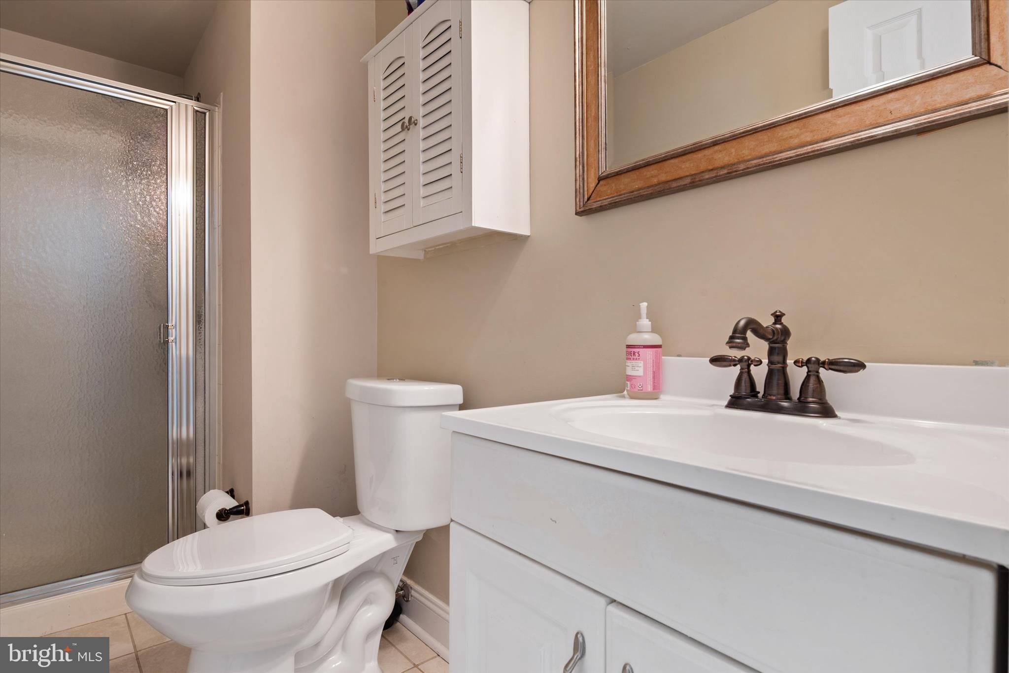 11927 NEW COUNTRY LANE