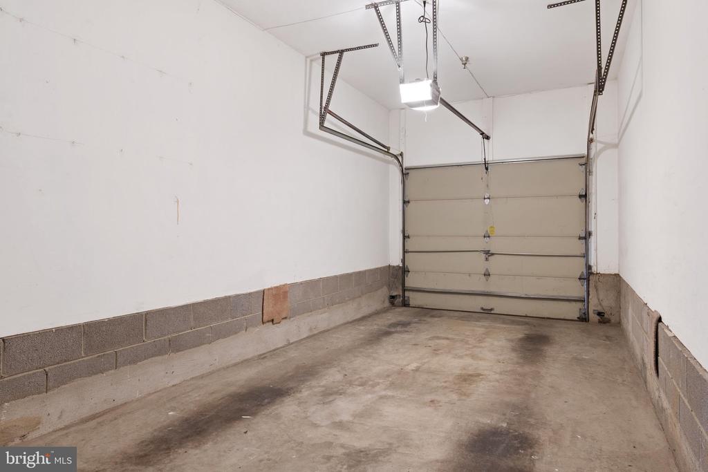 5824 WYNDHAM CIRCLE Unit: 102-C