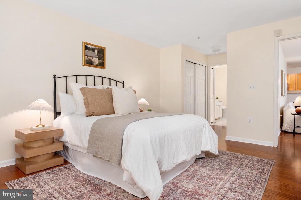 5824 WYNDHAM CIRCLE Unit: 102-C