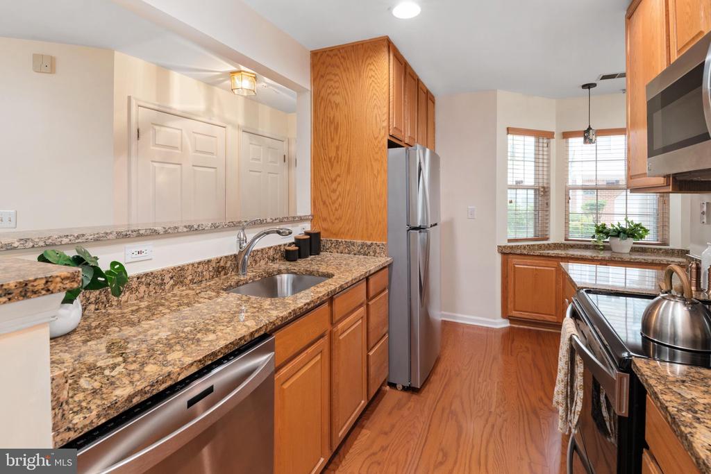 5824 WYNDHAM CIRCLE Unit: 102-C
