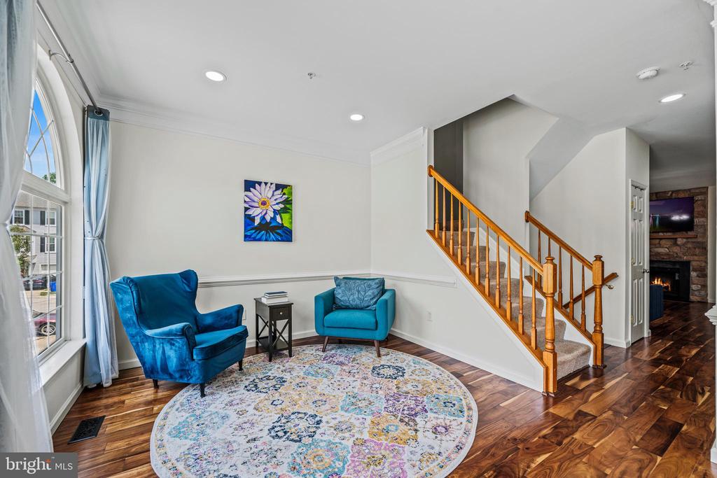 5730 GOLDFINCH COURT