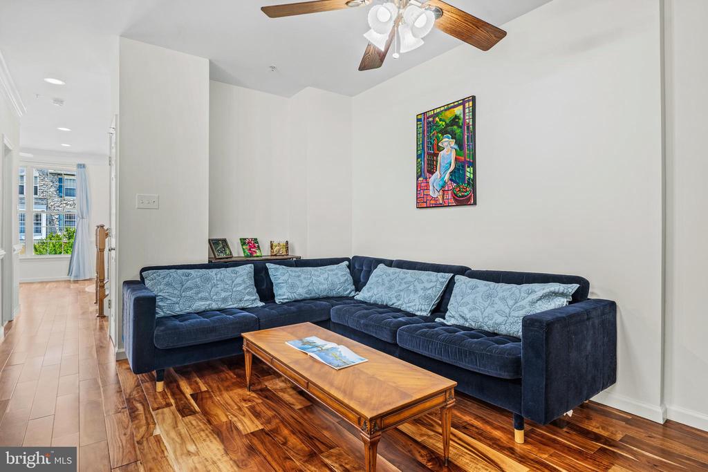 5730 GOLDFINCH COURT