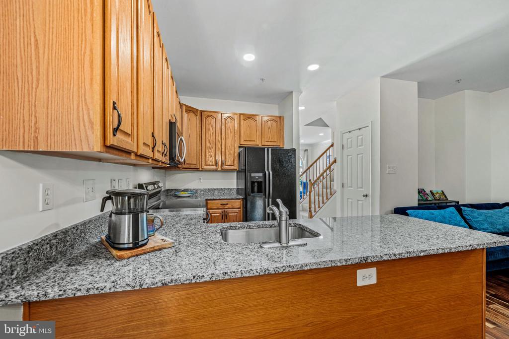 5730 GOLDFINCH COURT