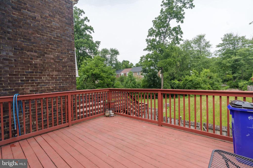 5776 YELLOWROSE COURT