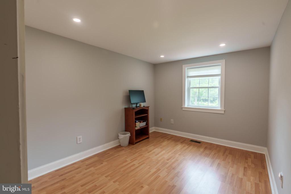 5776 YELLOWROSE COURT