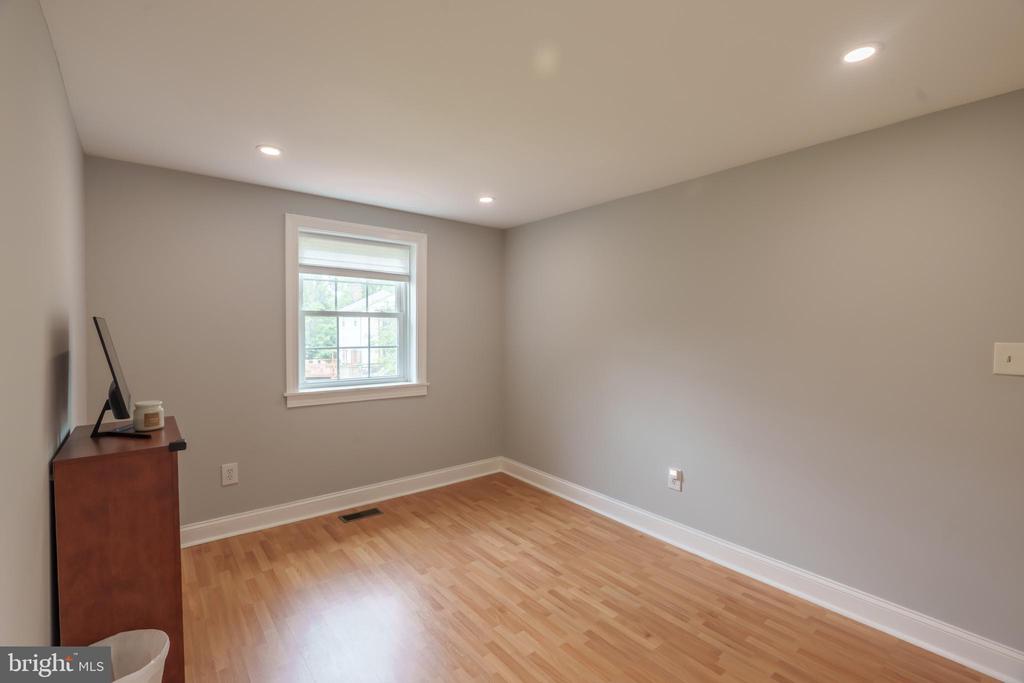 5776 YELLOWROSE COURT
