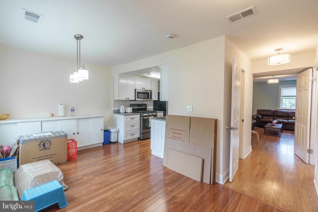 5776 YELLOWROSE COURT