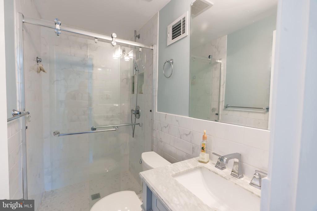5776 YELLOWROSE COURT