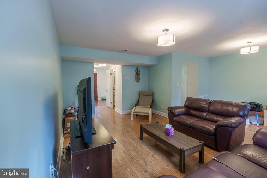 5776 YELLOWROSE COURT