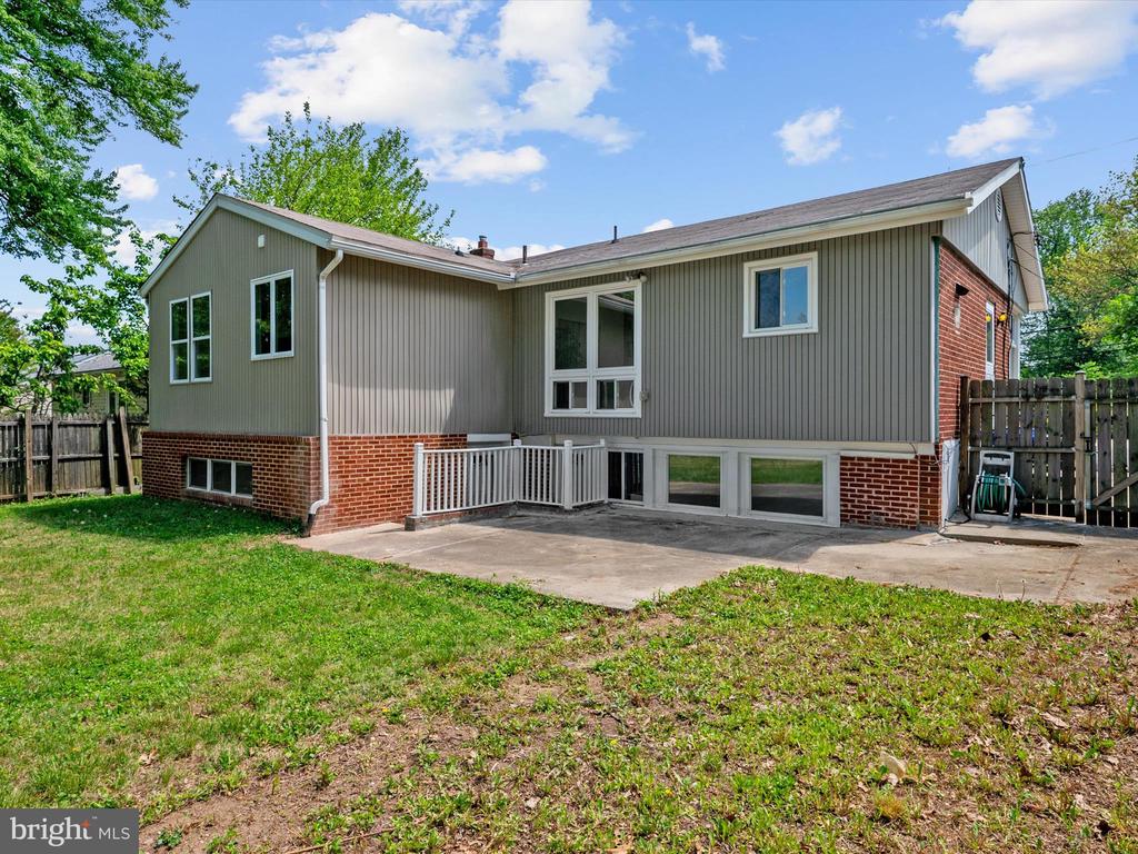 4819 RANDOLPH ROAD