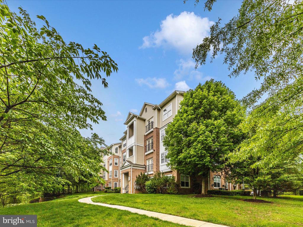 13506 DERRY GLEN COURT Unit: 402