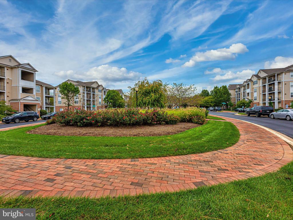 13506 DERRY GLEN COURT Unit: 402