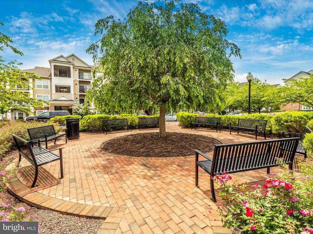 13506 DERRY GLEN COURT Unit: 402