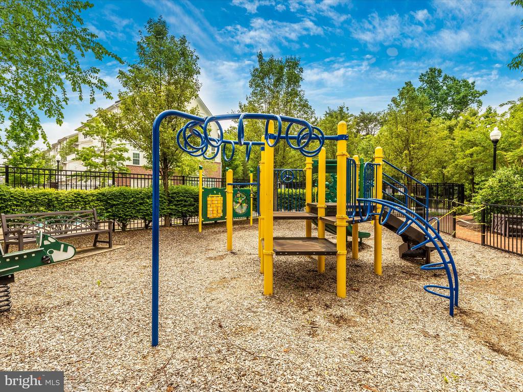 13506 DERRY GLEN COURT Unit: 402