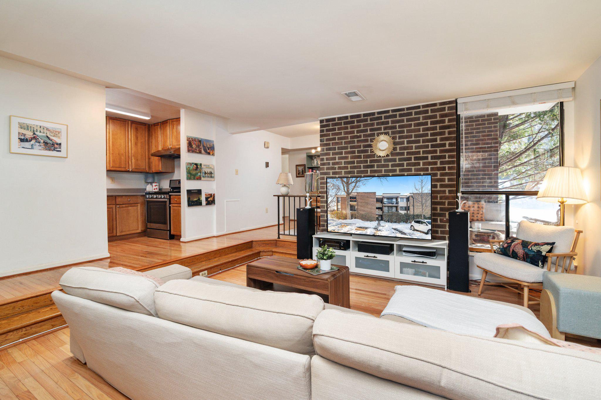 2110 BONNYWOOD LANE 3-102