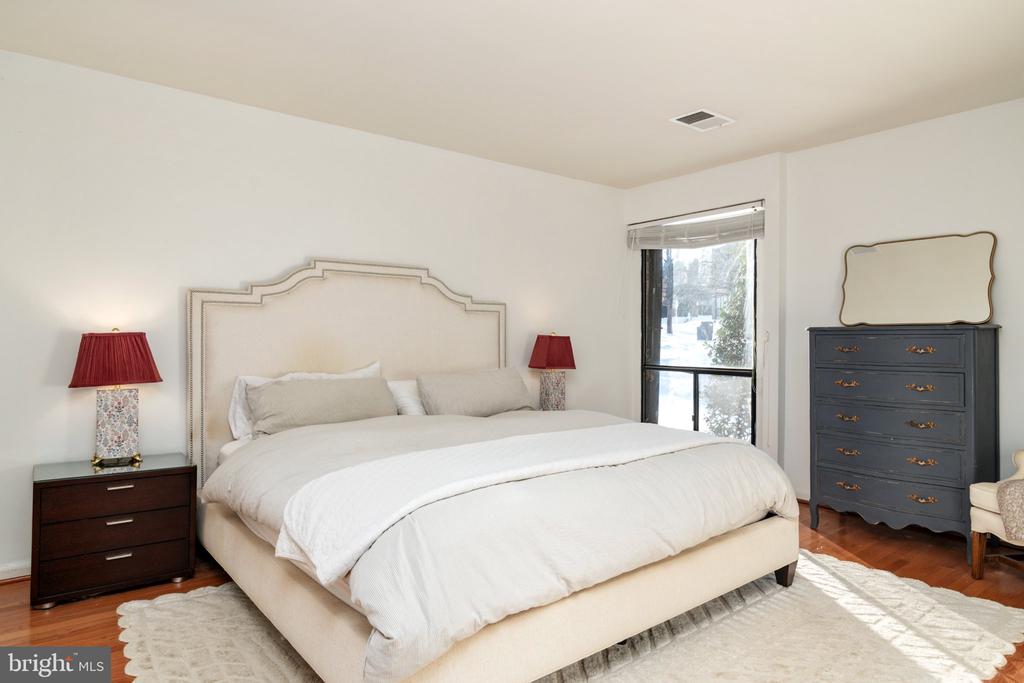 2110 BONNYWOOD LANE 3-102