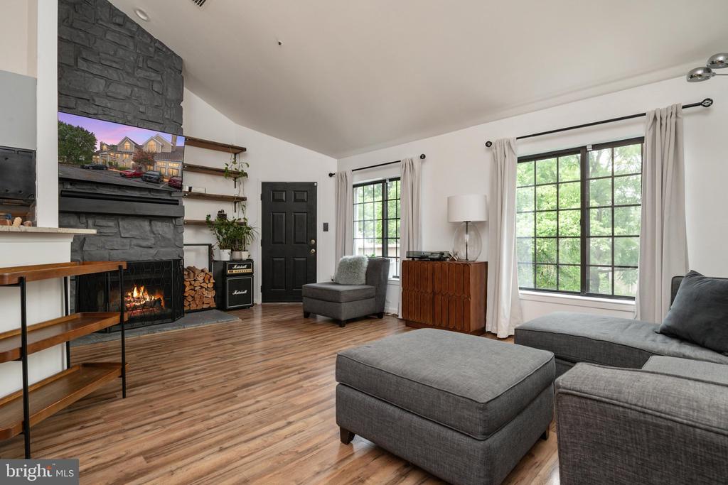 3451 HEWITT AVENUE Unit: 205