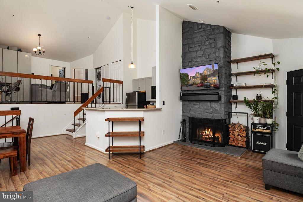 3451 HEWITT AVENUE Unit: 205