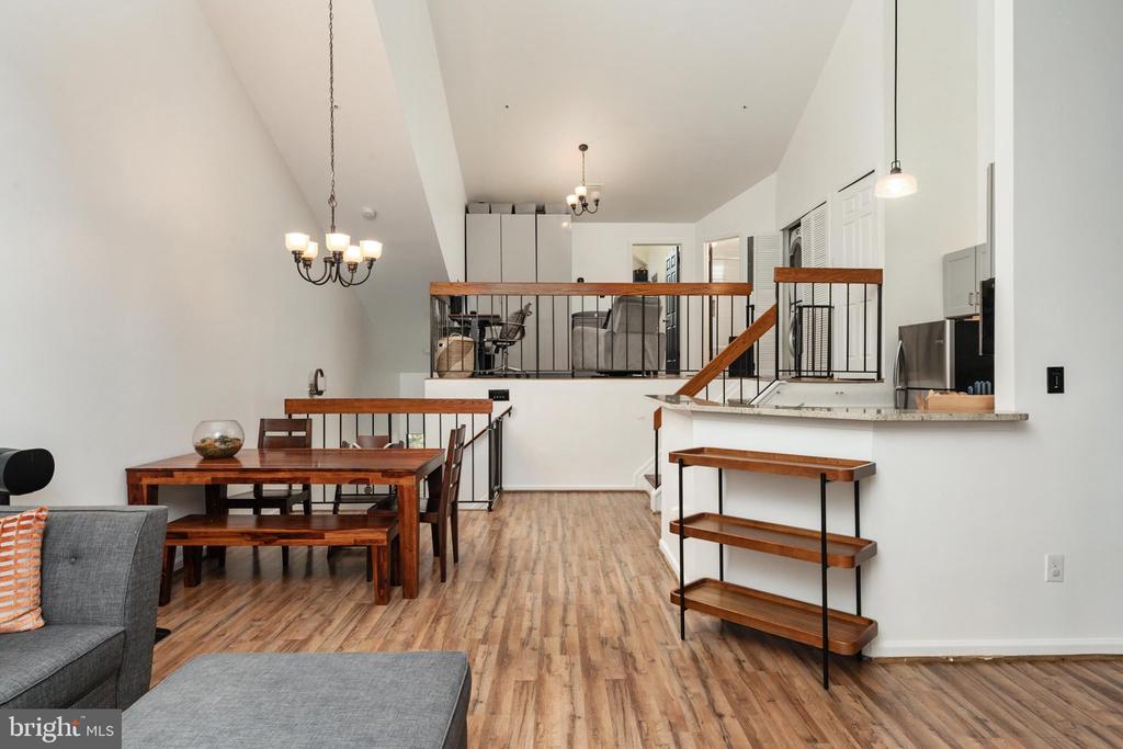 3451 HEWITT AVENUE Unit: 205