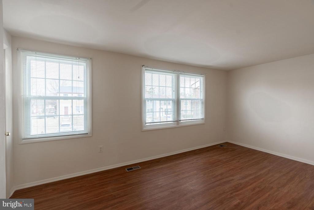3713 CASTLE Unit: 123-16