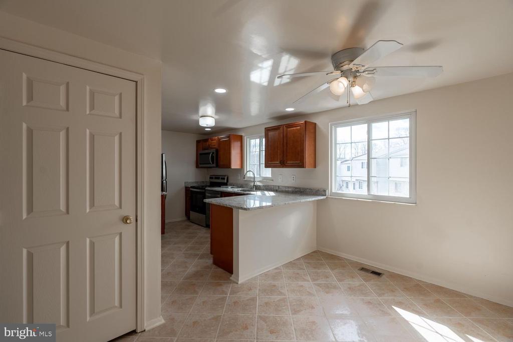 3713 CASTLE Unit: 123-16