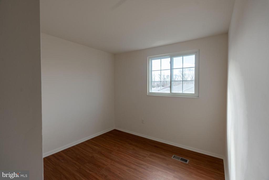 3713 CASTLE Unit: 123-16