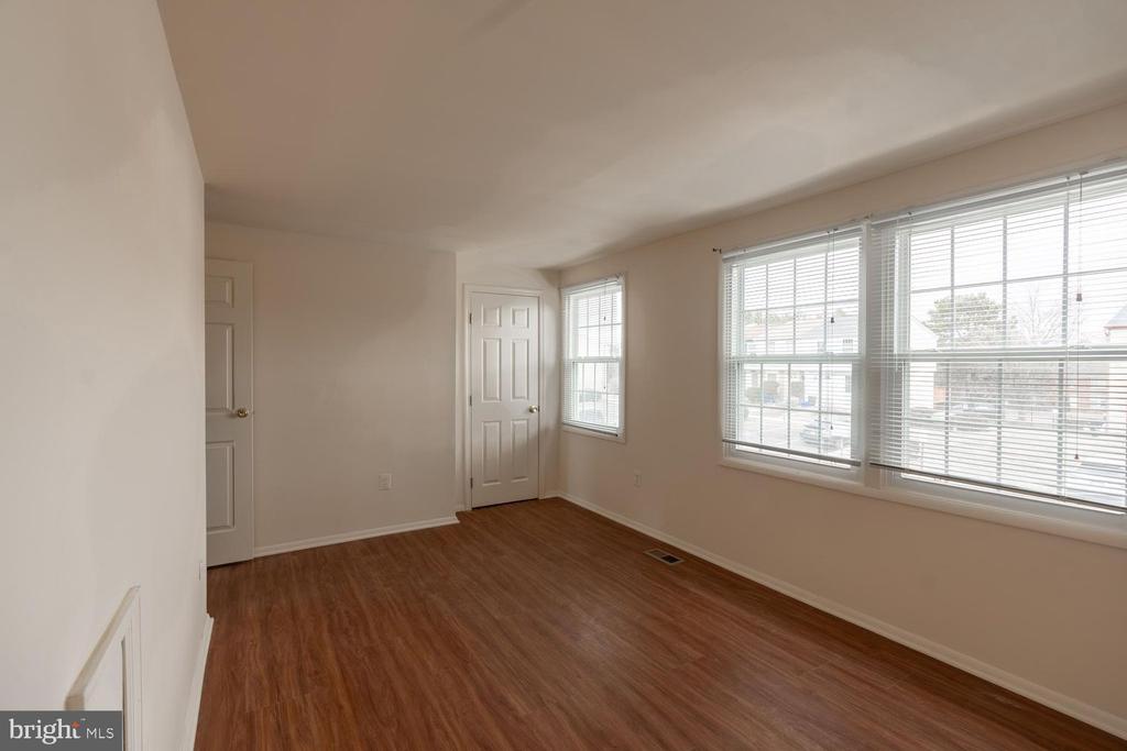 3713 CASTLE Unit: 123-16