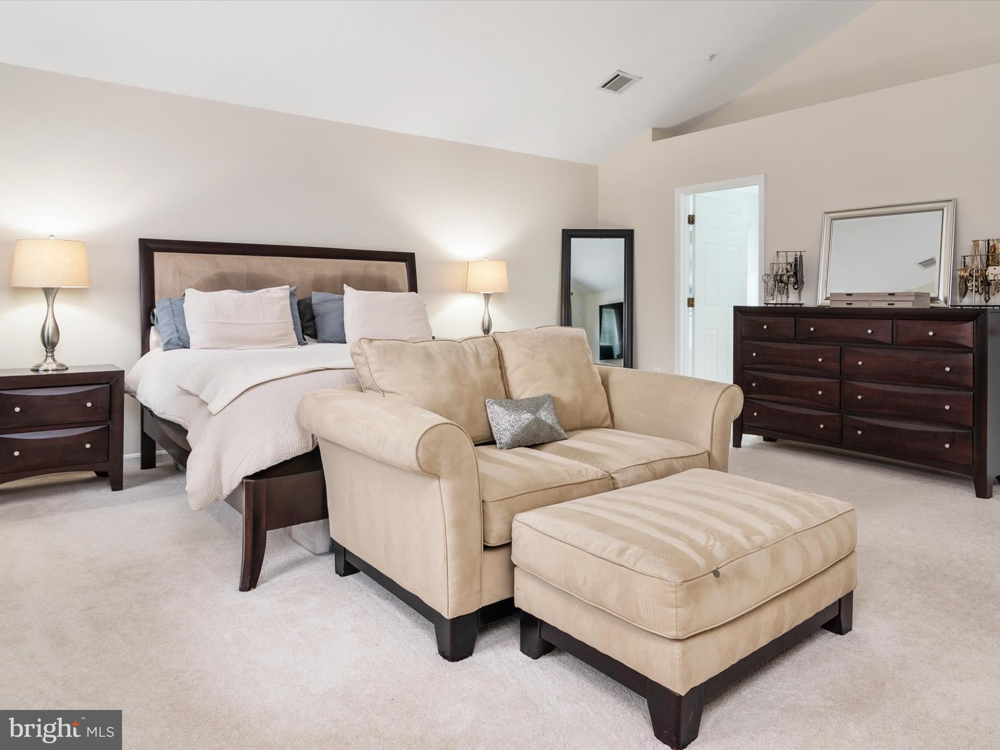 8500 TOPAZ COURT