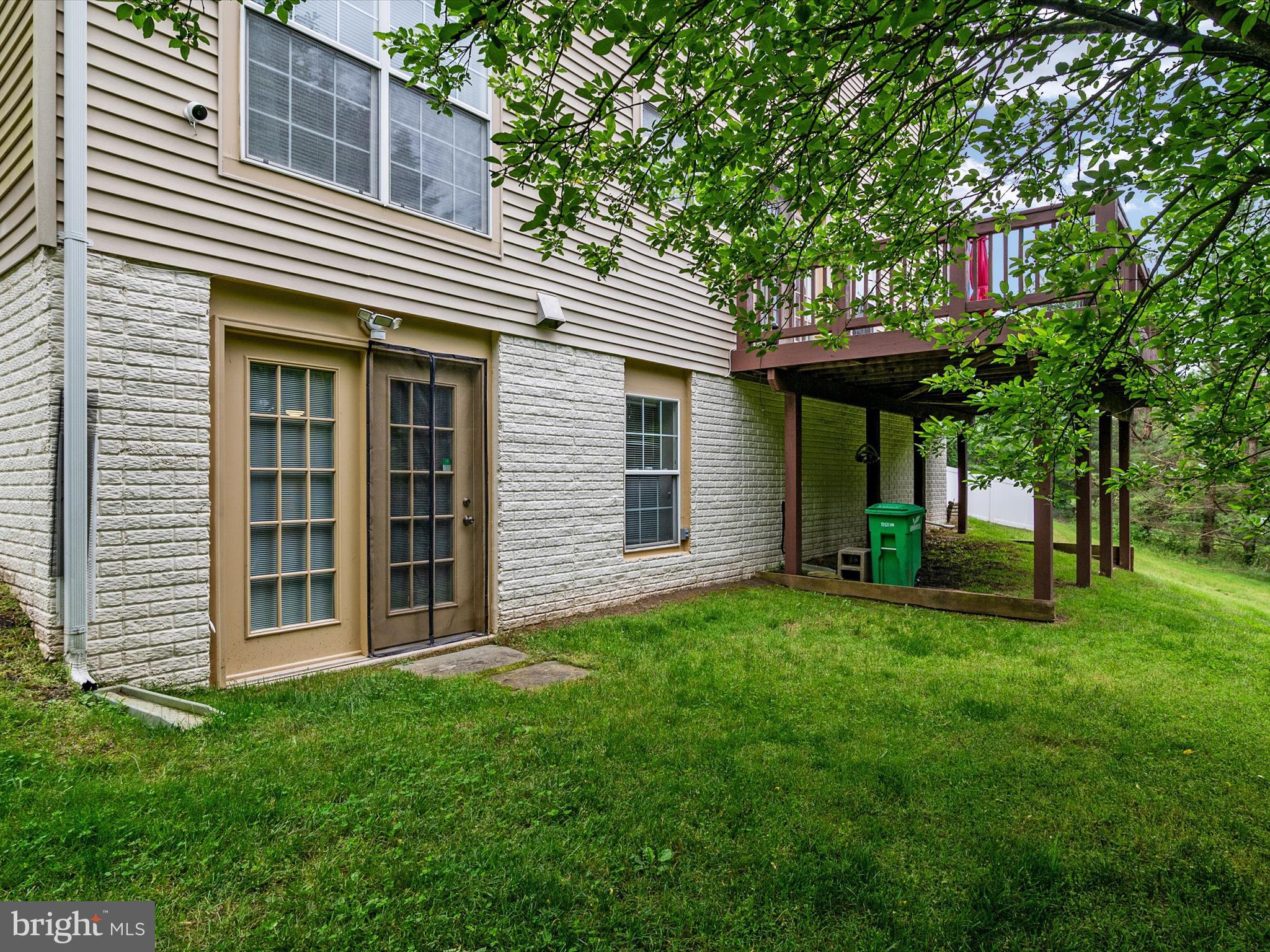 8500 TOPAZ COURT