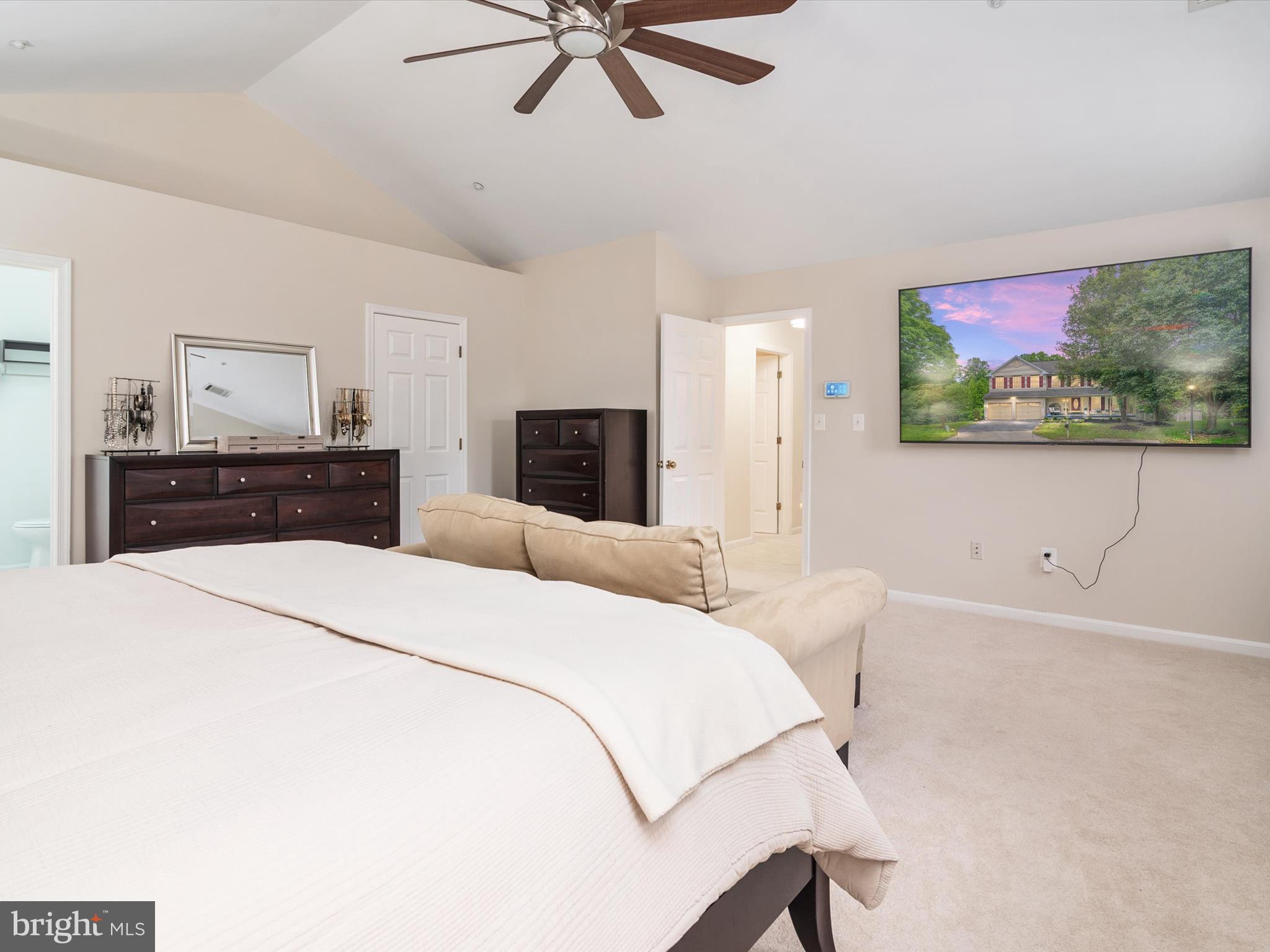 8500 TOPAZ COURT